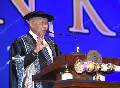 TAN SRI AZMAN HASHIM