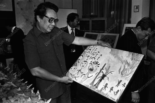 TAN SRI CHONG HON NYAN