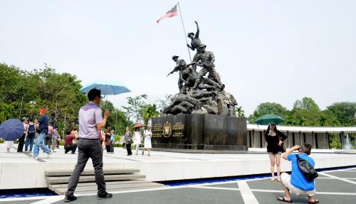 KL13_20022014_CUACA_PANAS