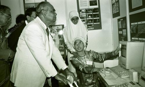 GHAFAR BABA DI PAMERAN SAINS DAN TEKNOLOGI