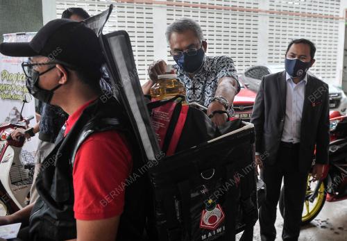 DATUK DR MOHD DAUD BAKAR