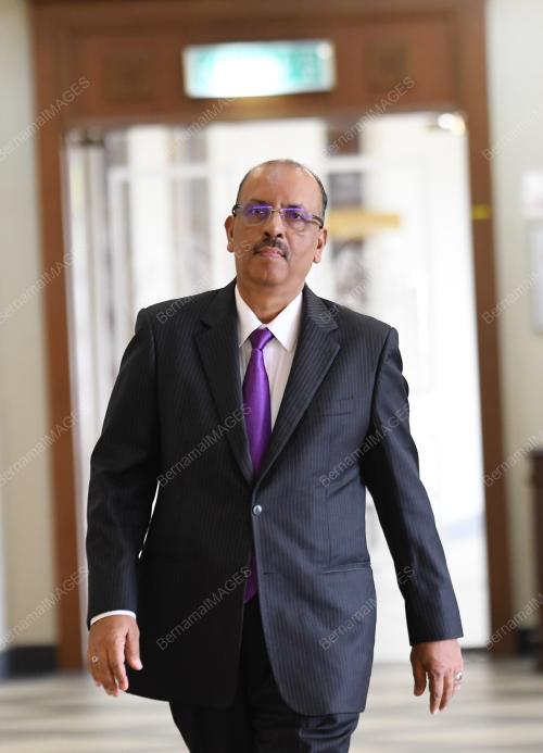 KL13_20112019_NAJIB_BN201911198263