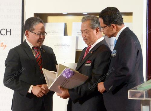 KL13_21082014_PELANCARAN_BUKU