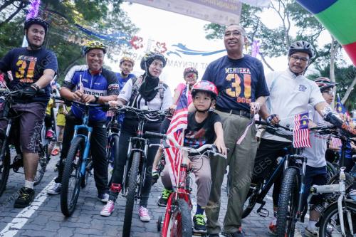 KL13_21082016_KAYUH