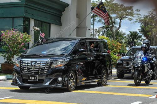 DATUK SERI ISMAIL SABRI YAAKOB