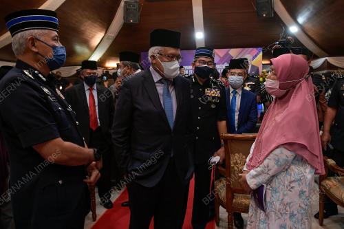DATUK SERI HAMZAH ZAINUDIN
