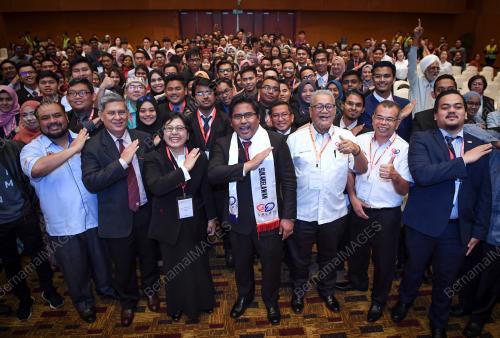 KL13_22112017_SALAM_BN201711171807