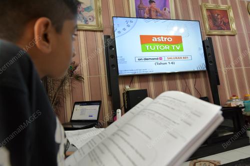 TINJAUAN TV PENDIDIKAN