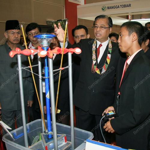 ISMAIL SABRI YAAKOB
