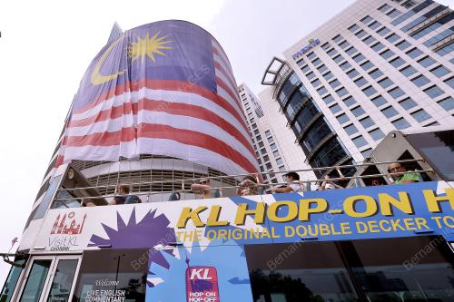 KL13_23082015_BENDERA_GERGASI
