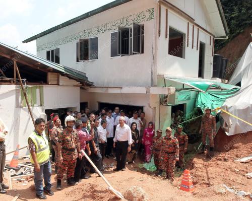 DATUK SERI MOHD NAJIB TUN ABDUL RAZAK