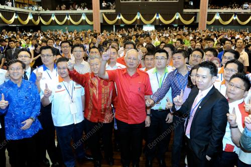 KL13_24062012_PM_BELIA_CINA
