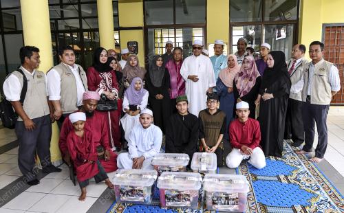 KL13_24112017_PENYERAHAN_BN201711232352