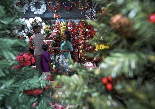 KL13_24122017_PERSIAPAN_KRISMAS