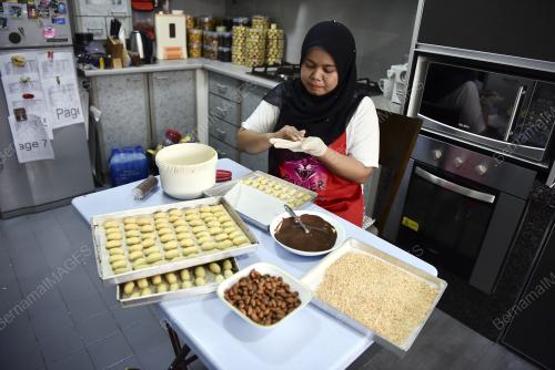 KL13_25052019_BISKUT_RAYA