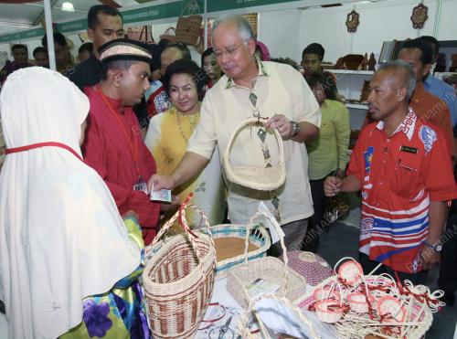 MOHD NAJIB TUN ABDUL RAZAK