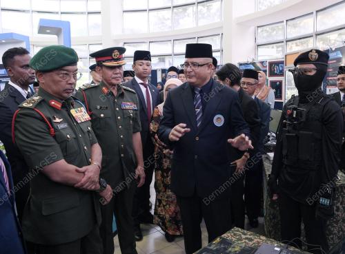 KL13_26092019_AGONG_UPNM_BN201909231935