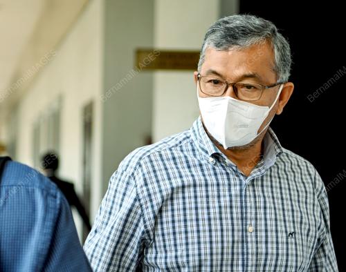 DATUK SERI AZLAN MAN