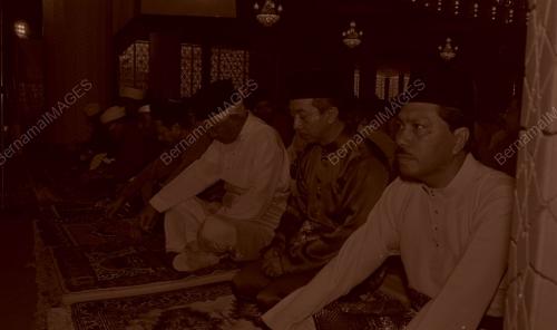 SEMBAHYANG HARI RAYA DI MASJID NEGARA