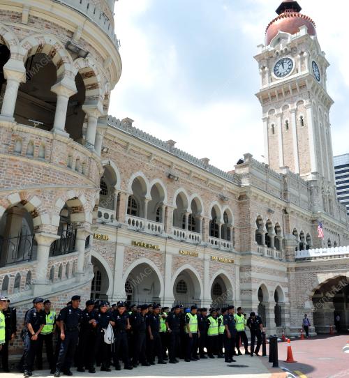 KL13_27042012_POLIS