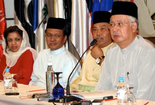 DATUK SERI MOHD NAJIB TUN ABDUL RAZAK