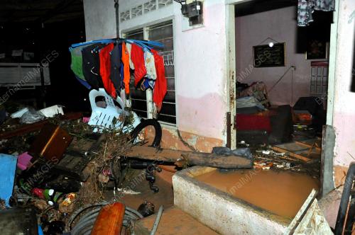 KL13_27112012_BANJIR