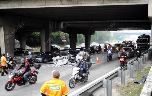 KL13_28092015_KEMALANGAN