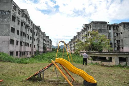 PROJEK PERUMAHAN SWASTA TERBENGKALAI