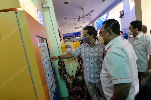 KHAIRY JAMALUDDIN