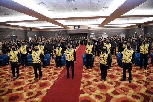 DATUK SERI AHMAD FAIZAL AZUMU