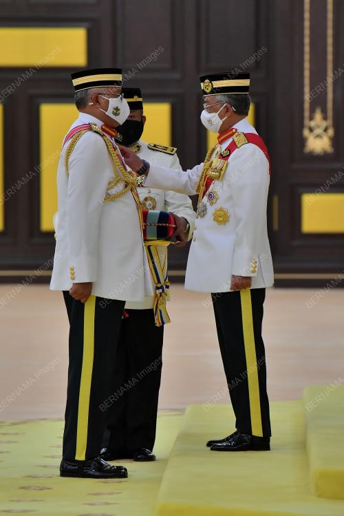 AL-SULTAN ABDULLAH RI'AYATUDDIN AL-MUSTAFA BILLAH SHAH