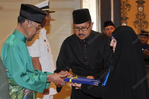 KL13_29122015_AGONG
