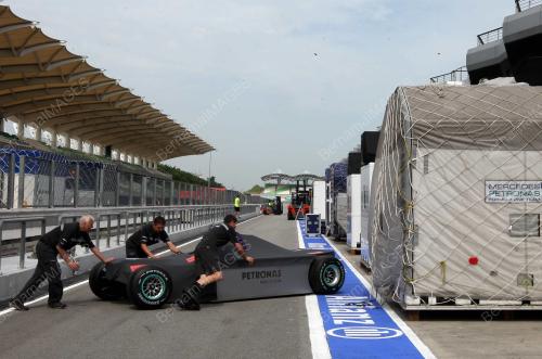 FORMULA 1