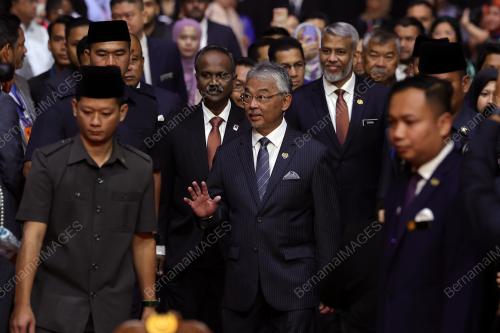 AL-SULTAN ABDULLAH RI'AYATUDDIN AL-MUSTAFA BILLAH SHAH