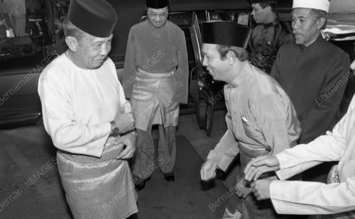 KL13_31072015_AGONG_SOLAT