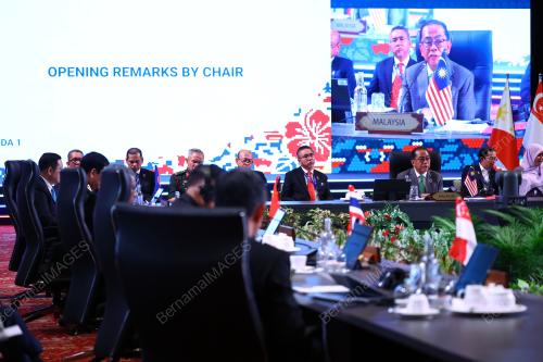 MESYUARAT MENTERI-MENTERI PERTAHANAN ASEAN KE 19