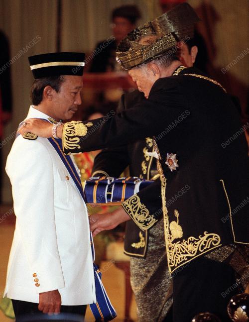 KL14-02_06_2001_AGONG_PINGAT_27012016