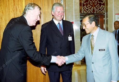 MAHATHIR - PELABUR BRITISH