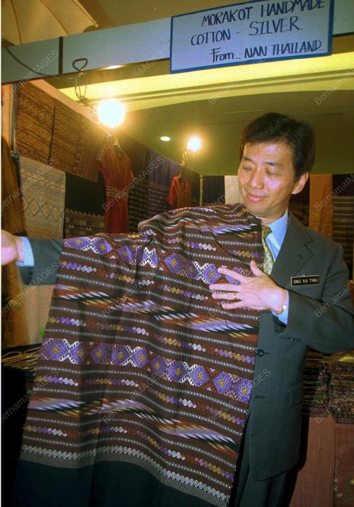 KL14-06_07_2001_THAI_FAIR_28012016