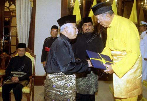 KL14-180_18042001