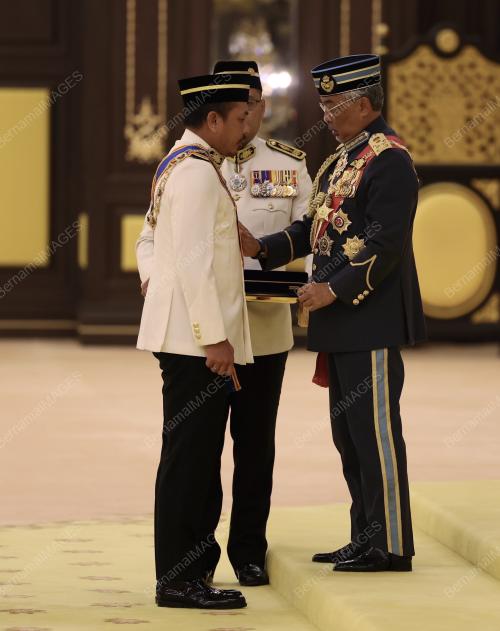 AL-SULTAN ABDULLAH RI'AYATUDDIN AL-MUSTAFA BILLAH SHAH