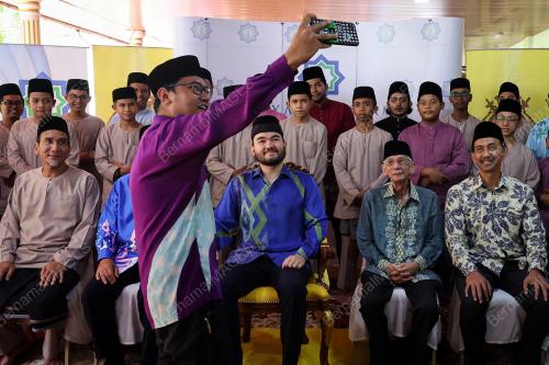 TENGKU AMIR SHAH SULTAN SHARAFUDDIN IDRIS SHAH