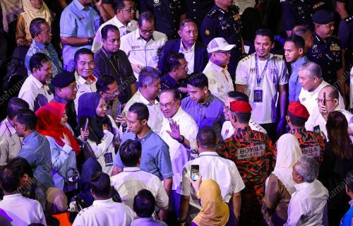 DATUK SERI ANWAR IBRAHIM