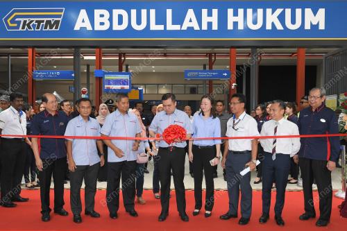 KL14_01112018_KTM_BN201810302311