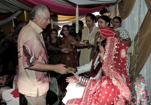 DATUK SERI MOHD NAJIB TUN ABDUL RAZAK