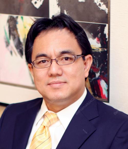 KL14_02082013_CEO_MAYBANK