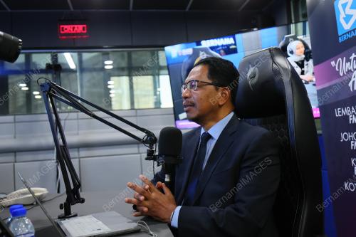 DATUK SERI IR. DR. ZAINI UJANG
