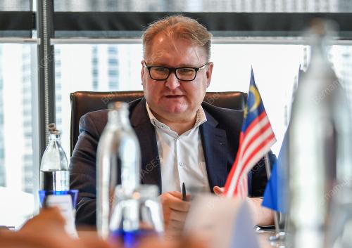 TARAS KACHKA