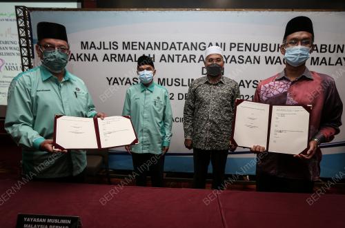 IDRIS AHMAD