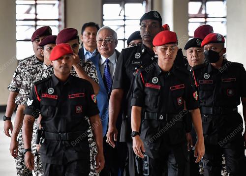 DATUK SERI NAJIB TUN RAZAK
